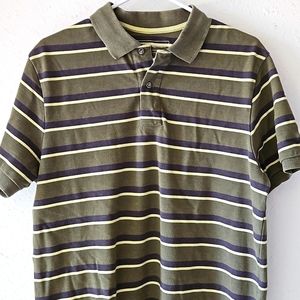 Men's Eddie Bauer polo short sleeve size medium.